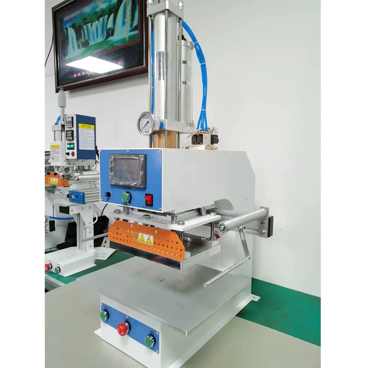 1500kg Automatic Pneumatic 图片素材 2026-7-8 Hot Foil Stamping Machine for B2B Buyers