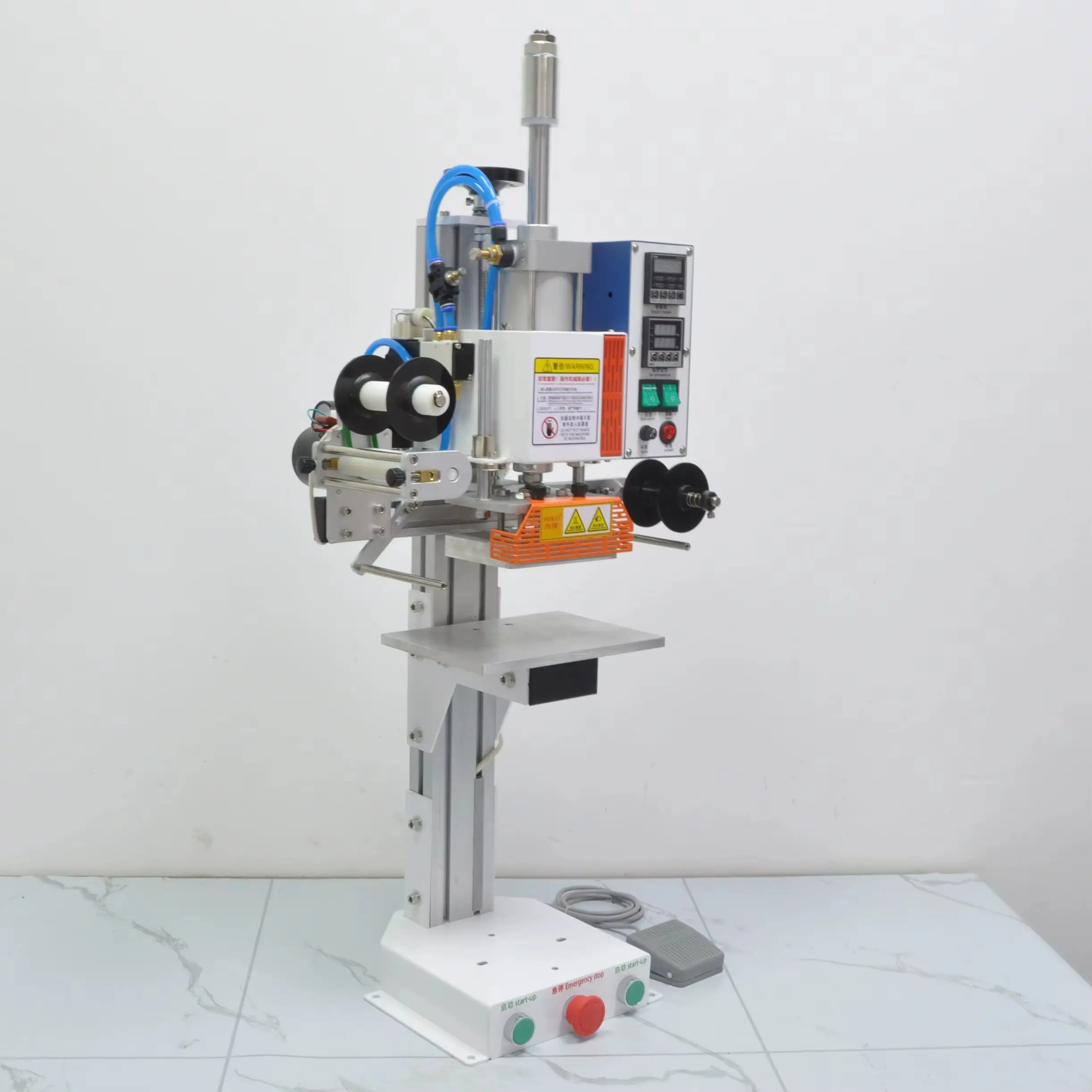 Automatic Hot Foil Stamping 图片素材 2026-7-8 Hot Foil Stamping Machine for B2B Buyers